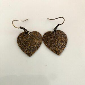 NWOT, bronze heart shape hook earrings, 1".